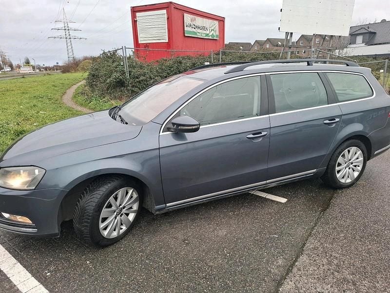Gebraucht VW Passat Comfortline 177 PS (130 kW) 2013 Grau Kombi