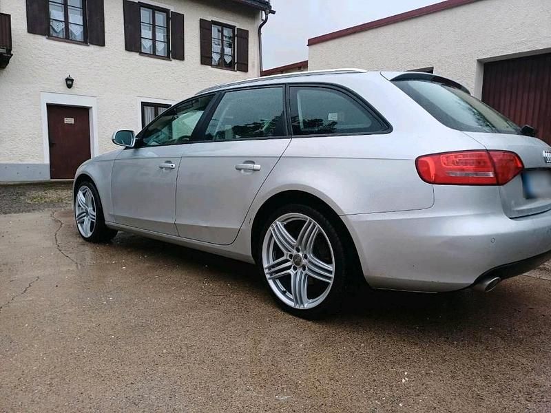 Second-hand Audi A4 190 CP (139 kW) 2010 Argintiu Break