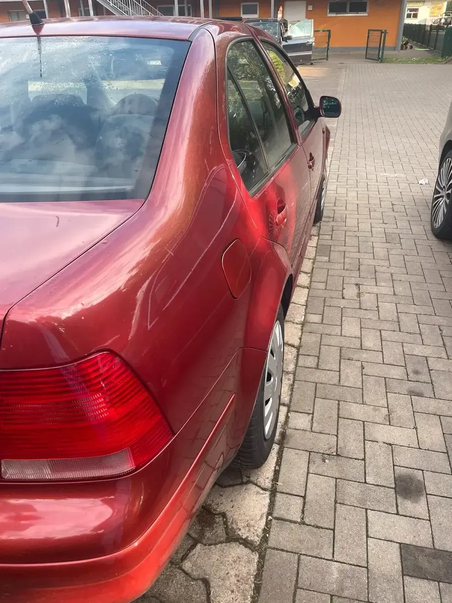 Gebraucht VW Bora 90 PS (66 kW) 1999 Rot Limousine
