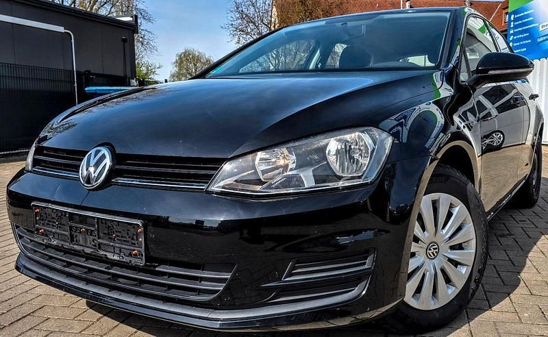 Gebraucht VW Golf VII Trendline 86 PS (63 kW) 2016 Schwarz Limousine