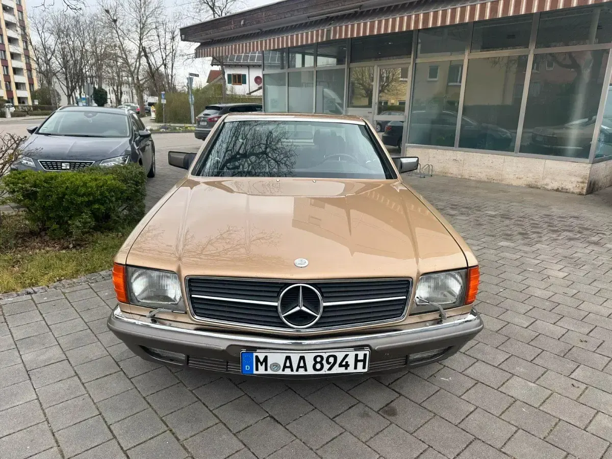 Gebraucht Mercedes 500 1984 Gold Coupé