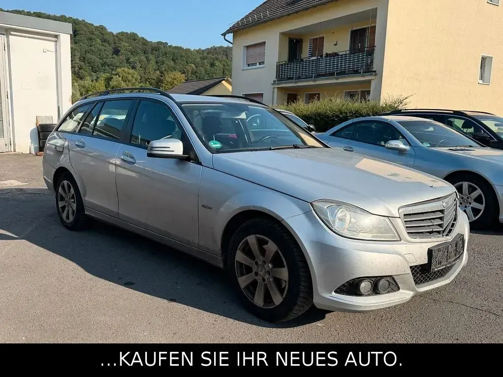 Gebraucht Mercedes C200 136 PS (100 kW) 2012 Silber Kombi