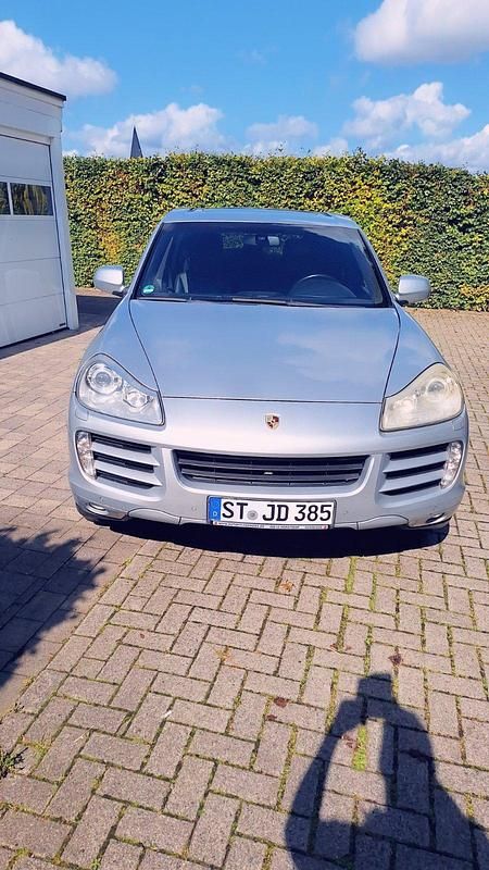 Silber Gebraucht 2007 Porsche Cayenne SUV | 9.000 € - Bild 1/4