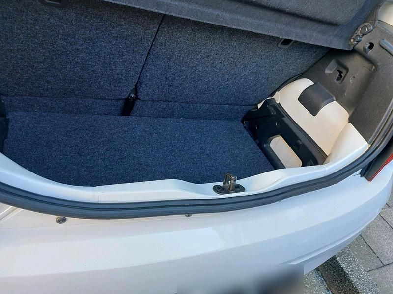Gebraucht VW up! Cup 75 PS (55 kW) 2014 Weiß Kleinwagen