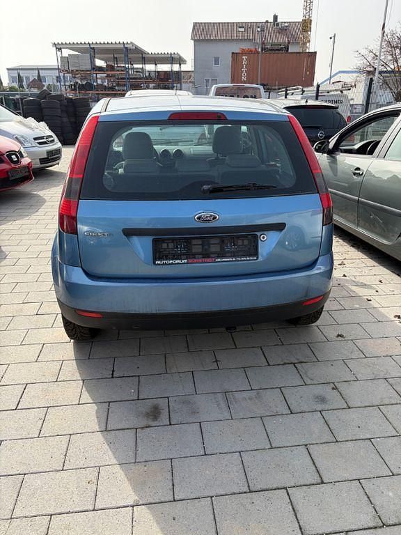 Gebraucht Ford Fiesta 80 PS (58 kW) 2002 Braun Kleinwagen