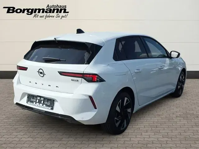 Neu Opel Astra 145 PS (106 kW) 2026 Weiss Limousine