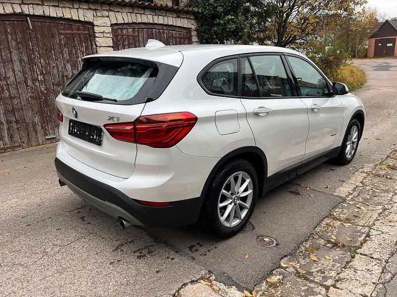 Gebraucht BMW X1 Advantage 190 PS (139 kW) 2015 Weiß SUV