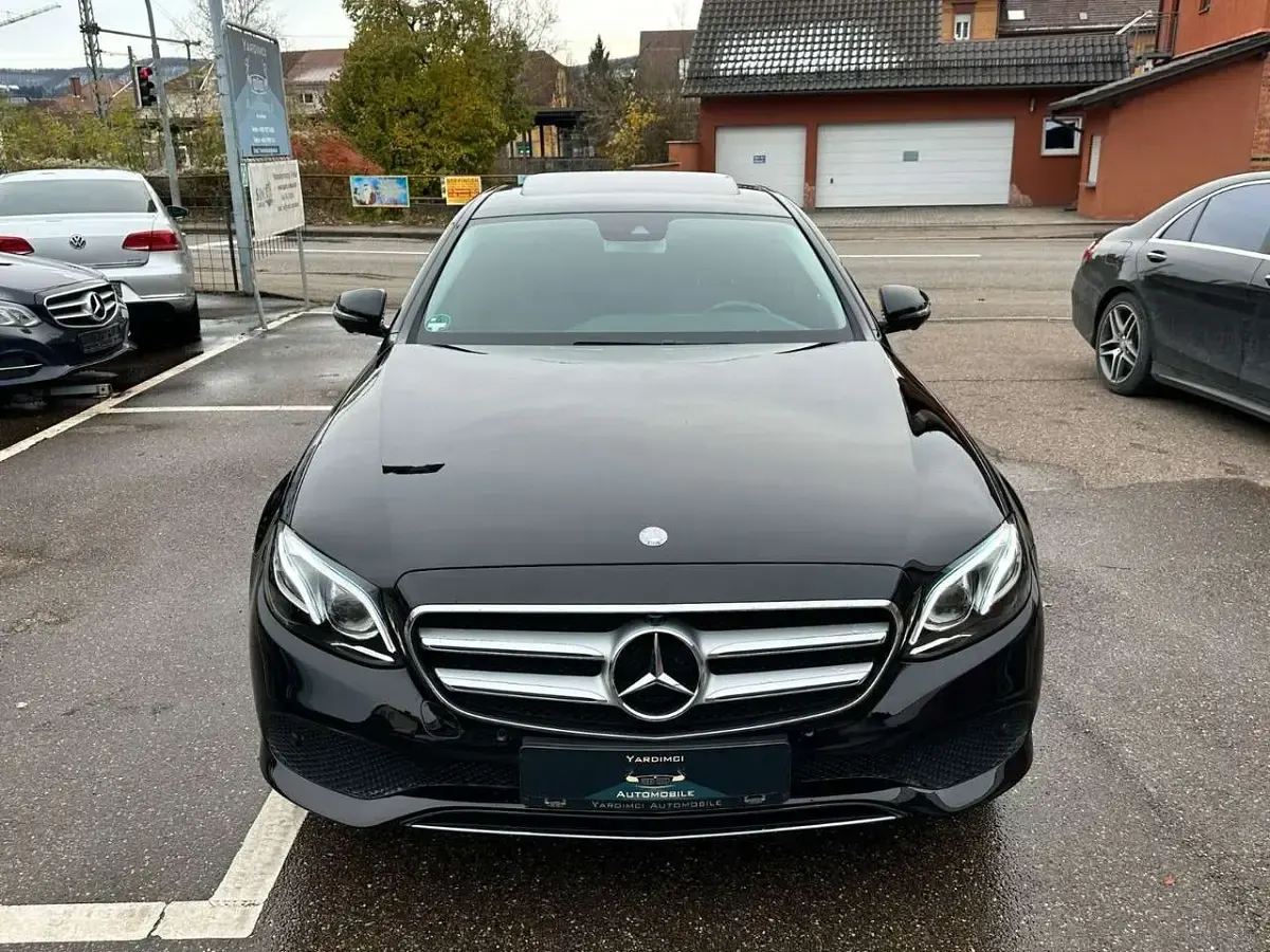 Gebraucht Mercedes E350 258 PS (189 kW) 2016 Obsidianschwarz  metalliclack Limousine
