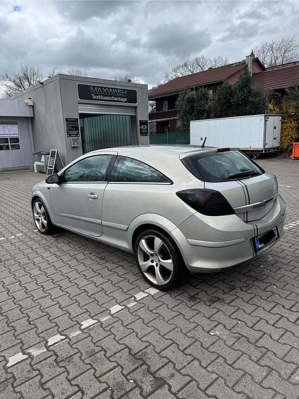 Gebraucht Opel Astra GTC 120 PS (88 kW) 2005 Coupé
