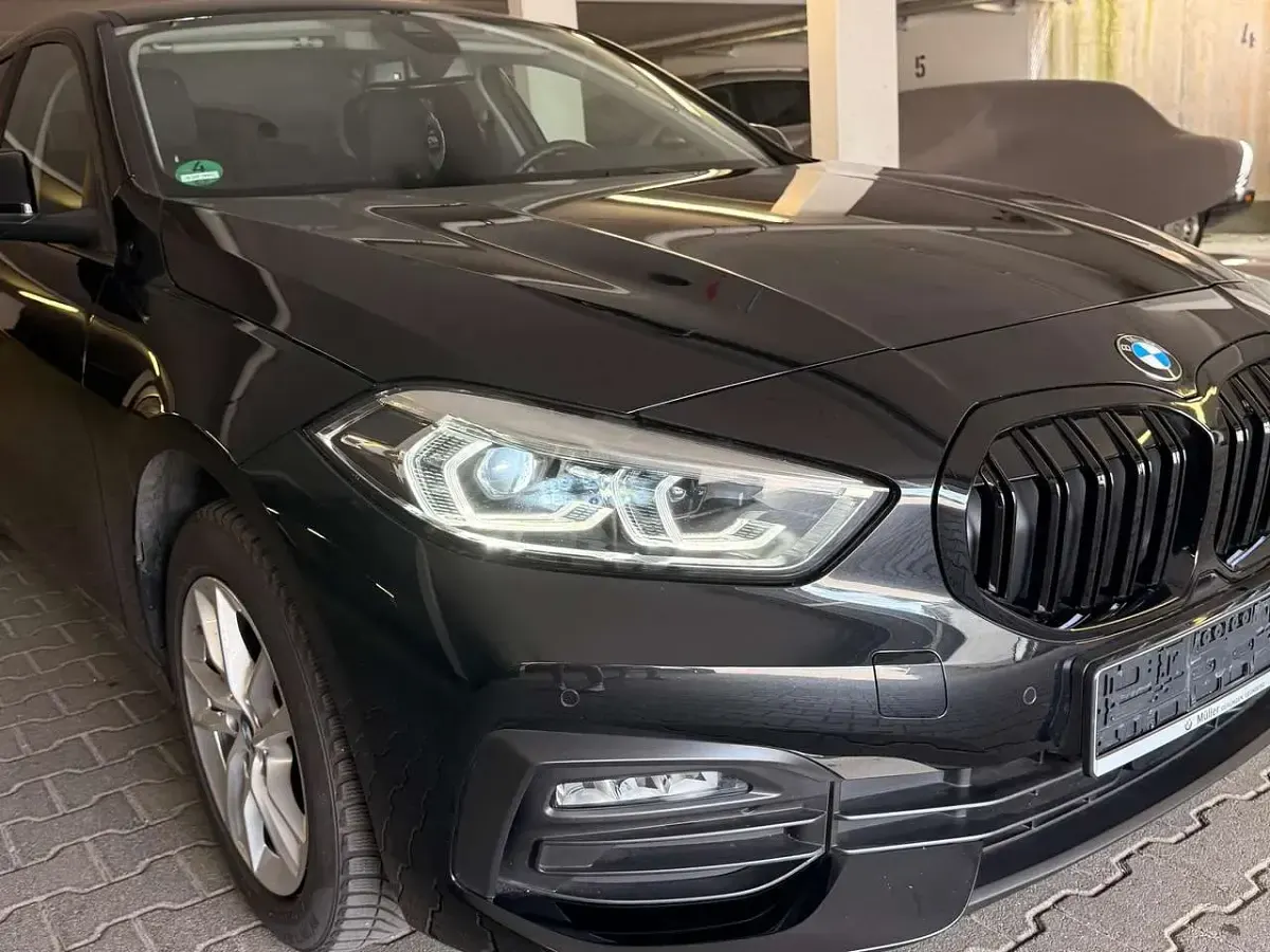 Gebraucht BMW 118 Advantage 136 PS (100 kW) 2024 Schwarz Kleinwagen