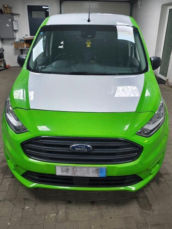 Weiß Gebraucht 2019 Ford Tourneo Trend Van / Kleinbus | 14.200 € (Guter Preis) - Bild 1/4