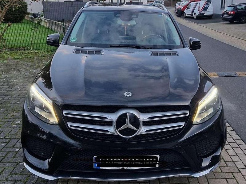 Gebraucht Mercedes GLE350 258 PS (189 kW) 2018 Schwarz SUV
