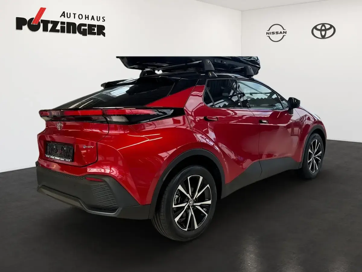 Gebraucht Toyota C-HR 152 PS (111 kW) 2024 Rot SUV