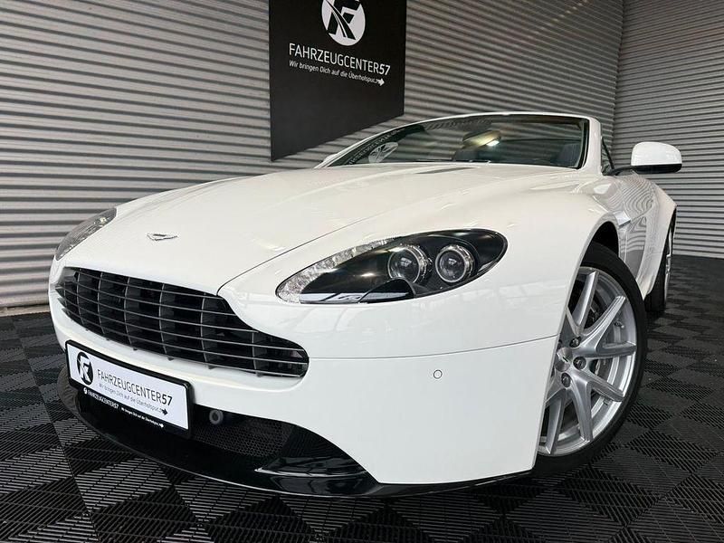 Weiß Gebraucht 2013 Aston Martin V8 Vantage Coupé | 62.990 € (Superpreis) - Bild 1/4