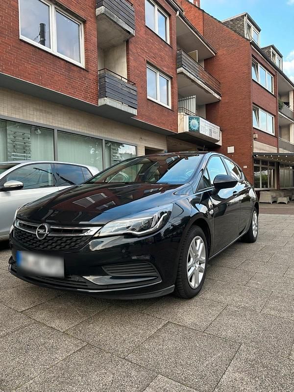 Gebraucht Opel Astra 110 PS (80 kW) 2015 Schwarz Limousine