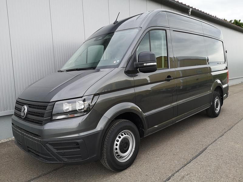 Neu VW Crafter 140 PS (102 kW) 2025 Deep black perleffekt Van