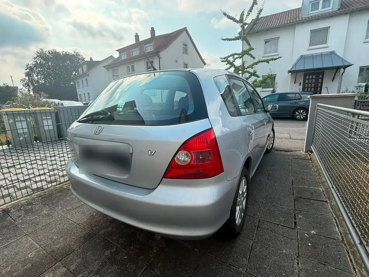 Gebraucht Honda Civic 110 PS (80 kW) 2002 Silber Limousine