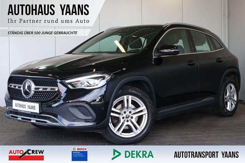 Schwarz Gebraucht 2020 Mercedes GLA200 Progressive SUV | 24.989 € (Guter Preis) - Bild 1/4