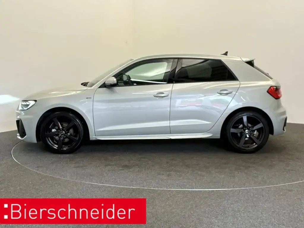 Gebraucht Audi A1 Sportback S-Line 116 PS (85 kW) 2025 Silber Kleinwagen