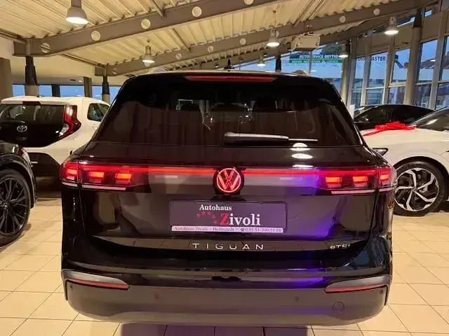 Gebraucht VW Tiguan Goal 131 PS (96 kW) 2025 Schwarz SUV