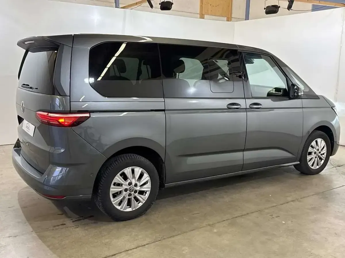 Begagnad VW T7 150 HK (110 kW) 2024 Grå Van