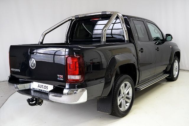 Gebraucht VW Amarok Highline 180 PS (132 kW) 2015 Schwarz metallic Pickup
