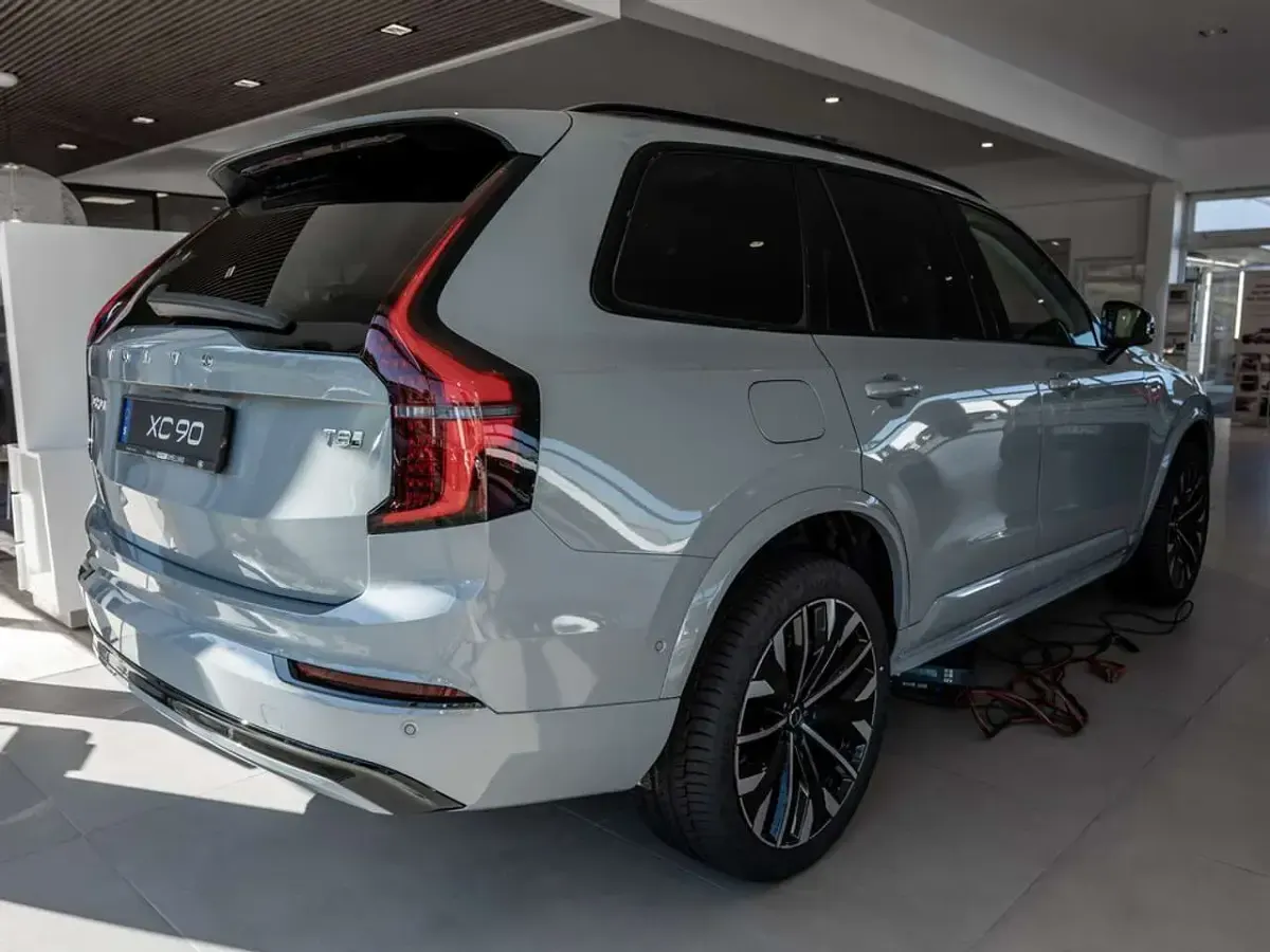 Gebraucht Volvo XC90 Plus 455 PS (334 kW) 2025 Grau SUV