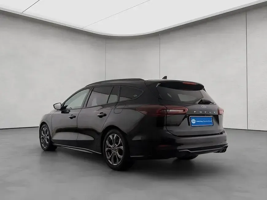 Gebraucht Ford Focus ST-Line X 155 PS (114 kW) 2024 Schwarz Limousine