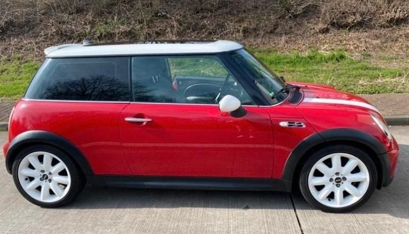 Rot Gebraucht 2005 Mini Cooper S Kleinwagen | 3.290 € (Fairer Preis) - Bild 1/4