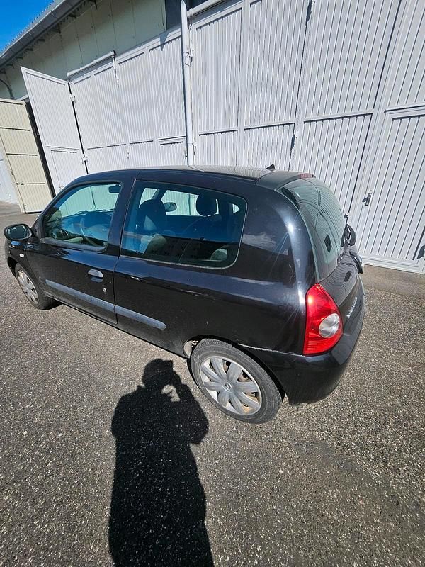 Gebraucht Renault Clio II Campus 90 PS (66 kW) 2001 Schwarz Kleinwagen