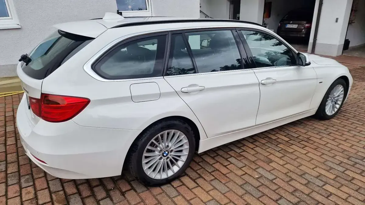 Gebraucht BMW 320 Luxury Line 184 PS (135 kW) 2015 Kombi