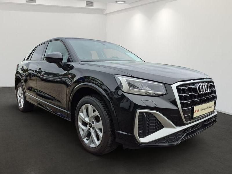 Gebraucht Audi Q2 S-Line 150 PS (110 kW) 2023 Mythosschwarz metallic SUV