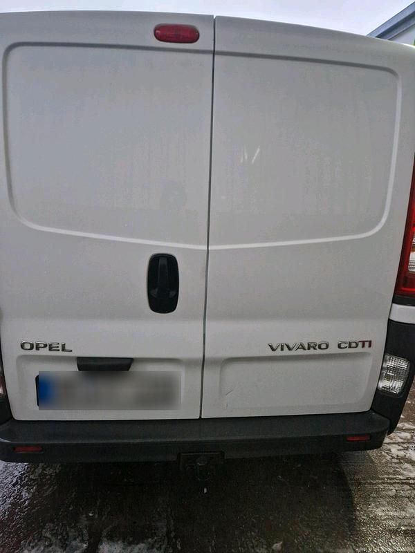 Weiß Gebraucht 2013 Opel Vivaro Van / Kleinbus | 5.800 € (Fairer Preis) - Bild 1/4