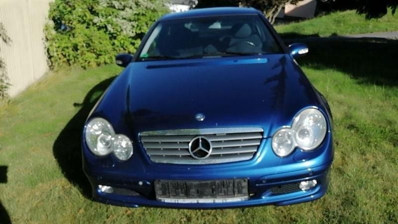 Blau Gebraucht 2002 Mercedes CL180 Coupé | 700 € - Bild 1/4