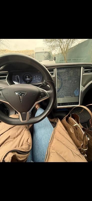 Gebraucht Tesla Model S Performance 514 kW (700 PS) 2015 Schwarz Kleinwagen