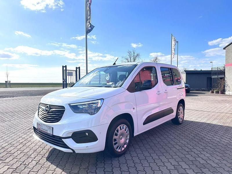 Gebraucht Opel Combo Life Elegance 131 PS (96 kW) 2022 Weiß Limousine