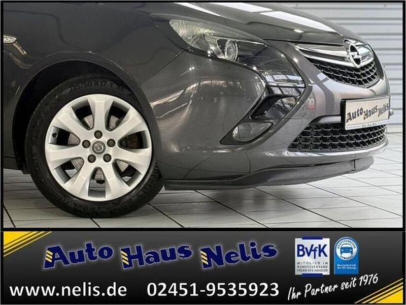 Gebraucht Opel Zafira Edition 140 PS (102 kW) 2012 Grau Van / Kleinbus