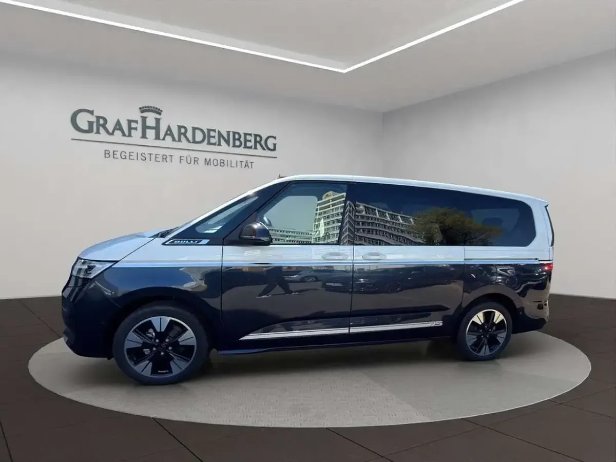 Neu VW Multivan 150 PS (110 kW) 2026 Candy weiss/ starlight blue me Van / Kleinbus