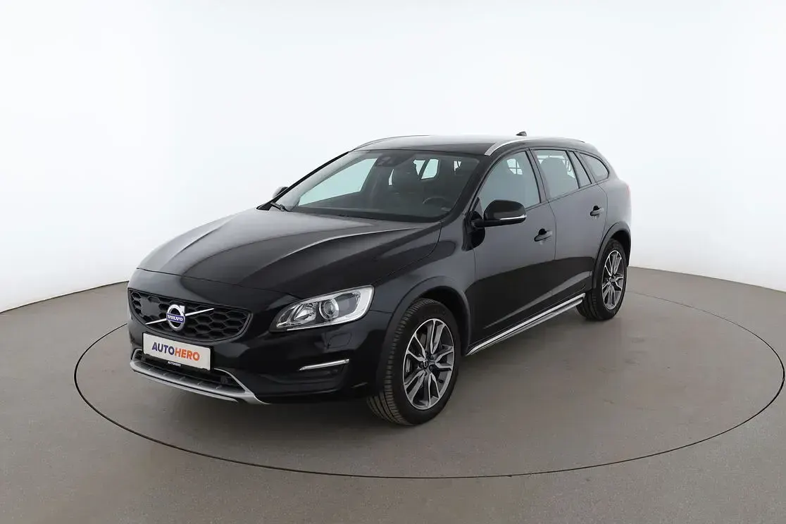 Gebraucht Volvo V60 CC Pro 190 PS (139 kW) 2017 Kombi