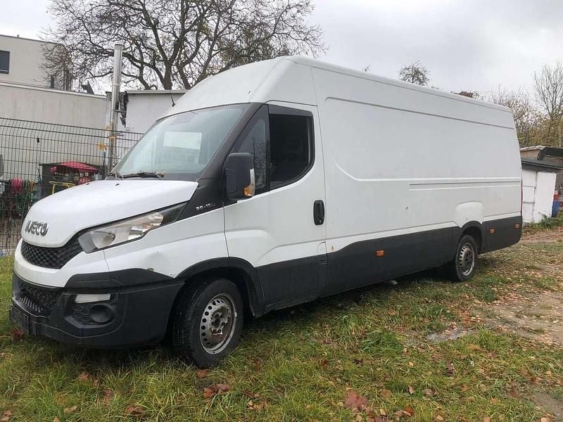 Gebraucht Iveco Daily 145 PS (106 kW) 2016 White ic 194 Van / Kleinbus