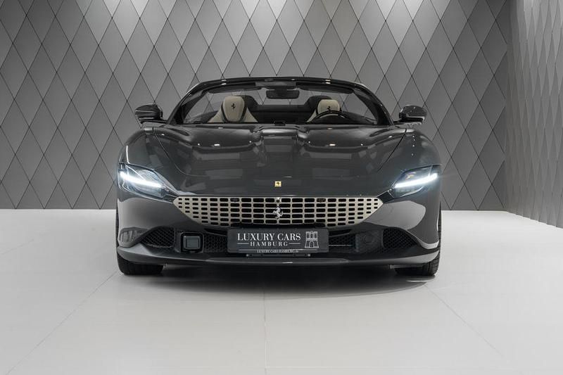 Neu Ferrari Roma 620 PS (456 kW) 2025 Grau Coupé