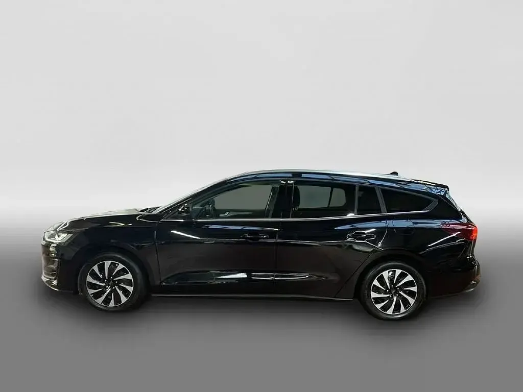 Gebraucht Ford Focus Titanium 125 PS (91 kW) 2024 Schwarz