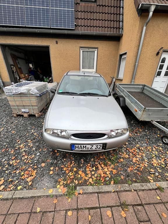 Silber Gebraucht 1998 Ford Fiesta Style Kleinwagen | 1.200 € (Fairer Preis) - Bild 1/4