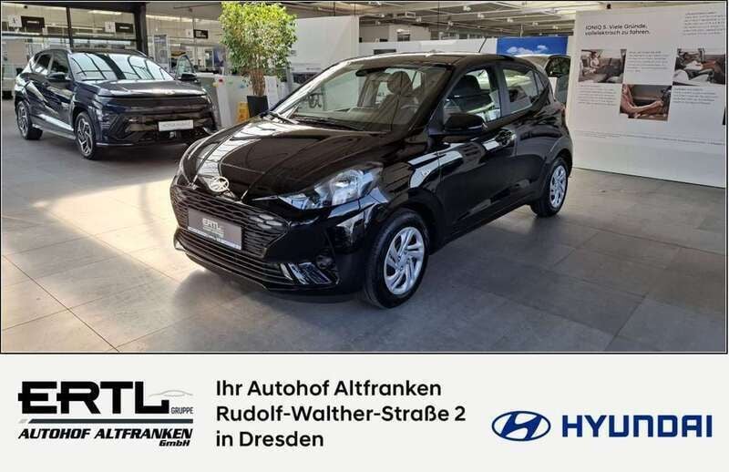 Phantom black mineraleffekt Neu 2025 Hyundai i10 Select Kleinwagen | 17.590 € (Fairer Preis) - Bild 1/4