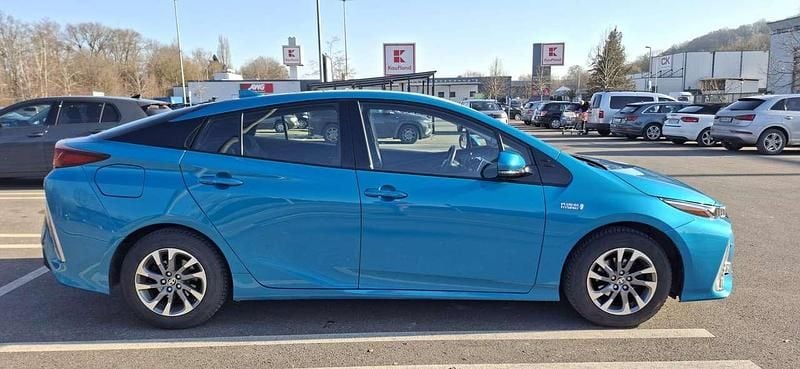 Gebraucht Toyota Prius Comfort 121 PS (88 kW) 2019 Blau Limousine