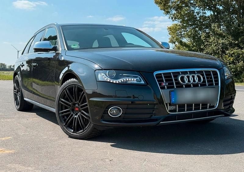 Second-hand Audi S4 333 CP (244 kW) 2011 Negru Break