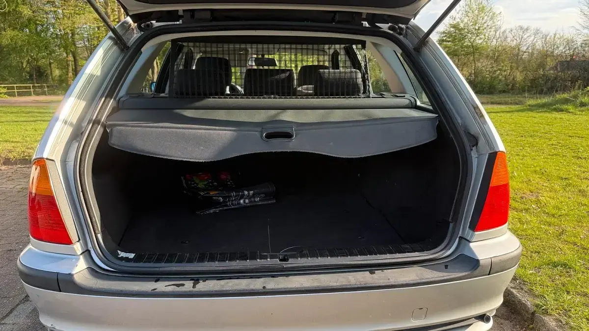 Gebraucht BMW 320 M Sport 170 PS (125 kW) 2002 Silber Kombi