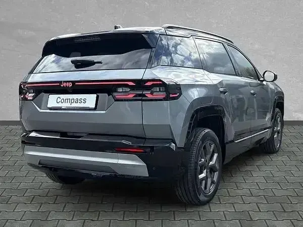 Neu Jeep Compass 150 PS (110 kW) 2026 Yosemite SUV
