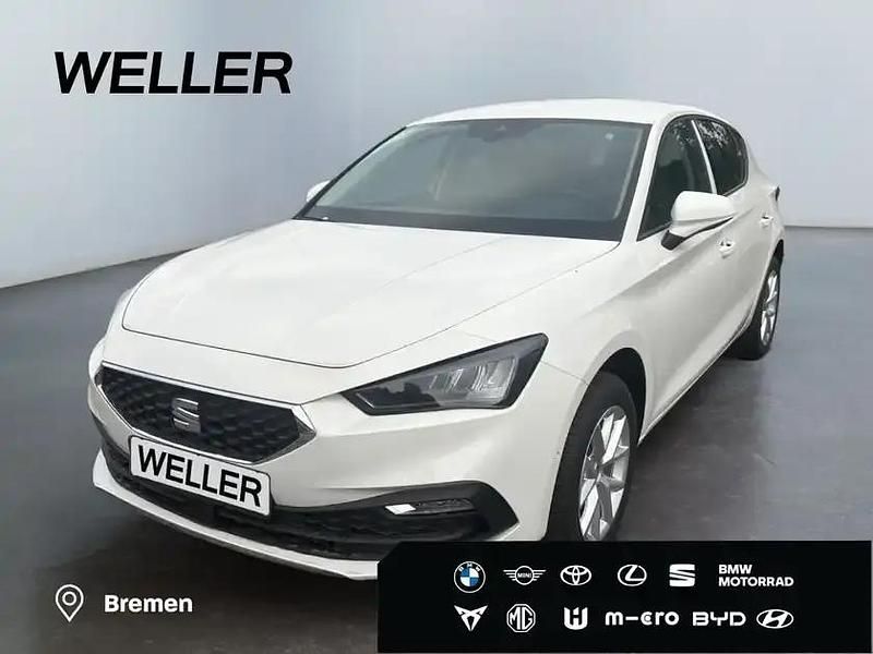 Candy weiss Neu 2025 Seat Leon Limousine | 31.788 € (Etwas zu teuer) - Bild 1/3