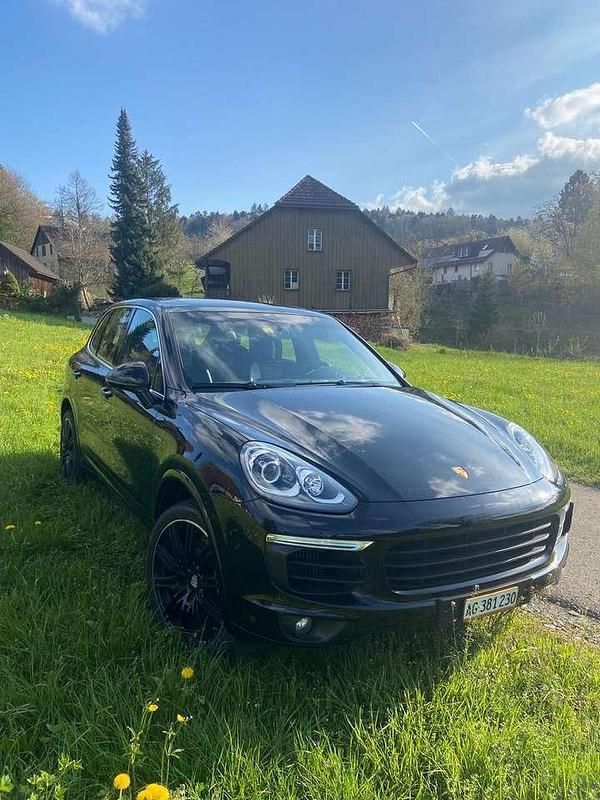 Gebraucht 2016 Porsche Cayenne Platinum Edition SUV | 49.700 € - Bild 1/4